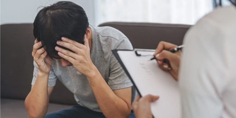 Delusions vs Hallucinations: What’s the Difference? - Ohio Mental Health